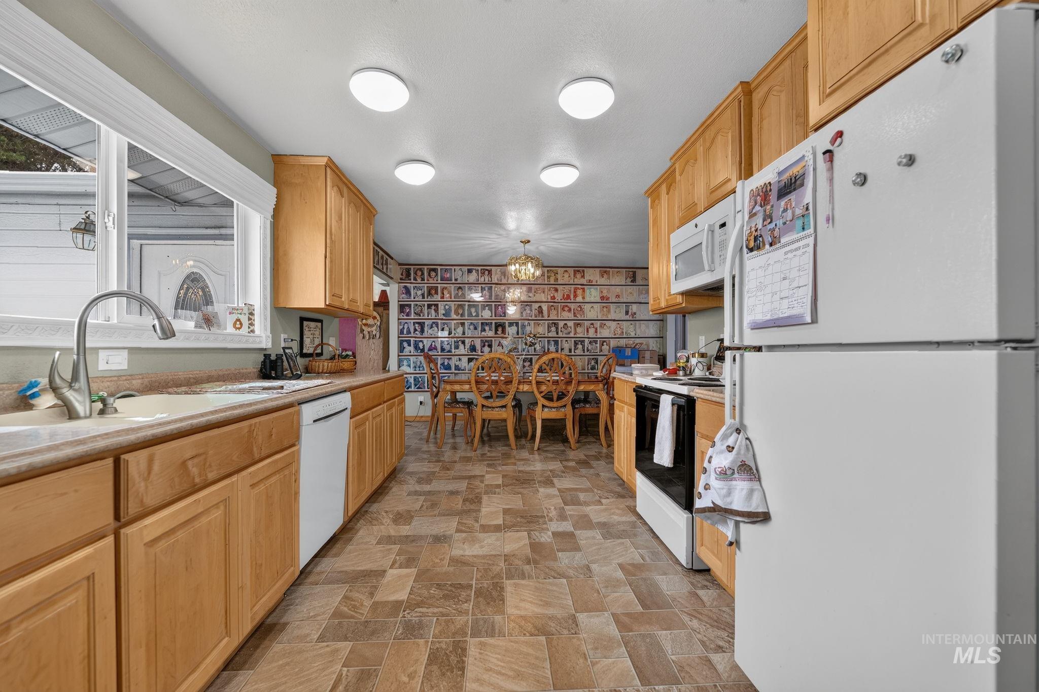 955 E Black Canyon Hwy, Emmett, Idaho 83617, 5 Bedrooms, 2 Bathrooms, Residential For Sale, Price $1,321,454,MLS 99003086