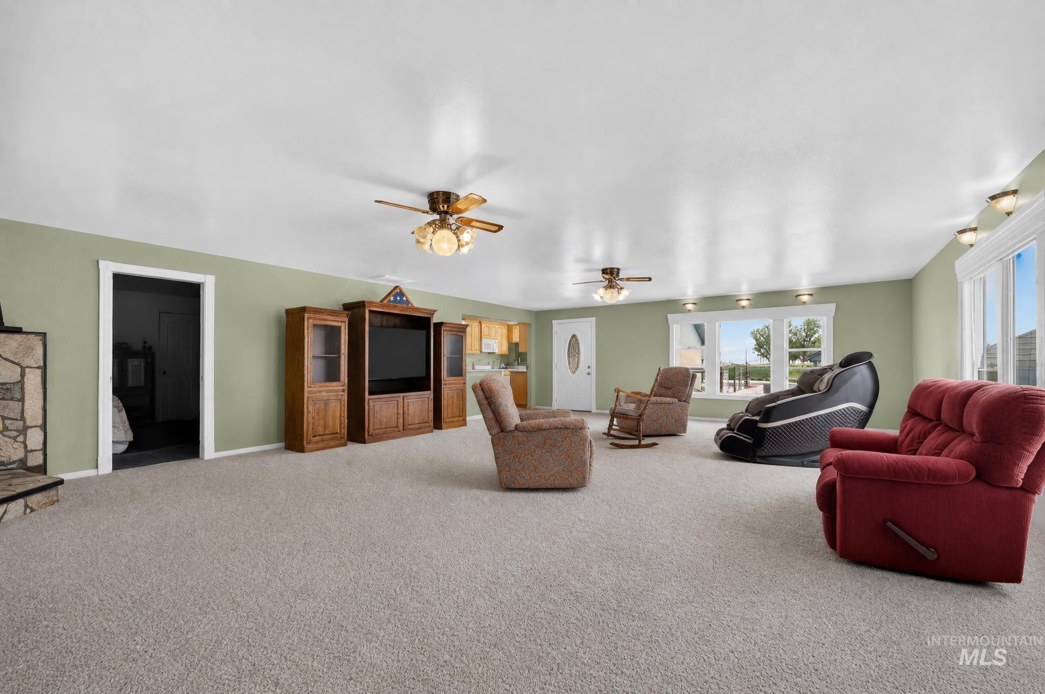955 E Black Canyon Hwy, Emmett, Idaho 83617, 5 Bedrooms, 2 Bathrooms, Residential For Sale, Price $1,321,454,MLS 99003086