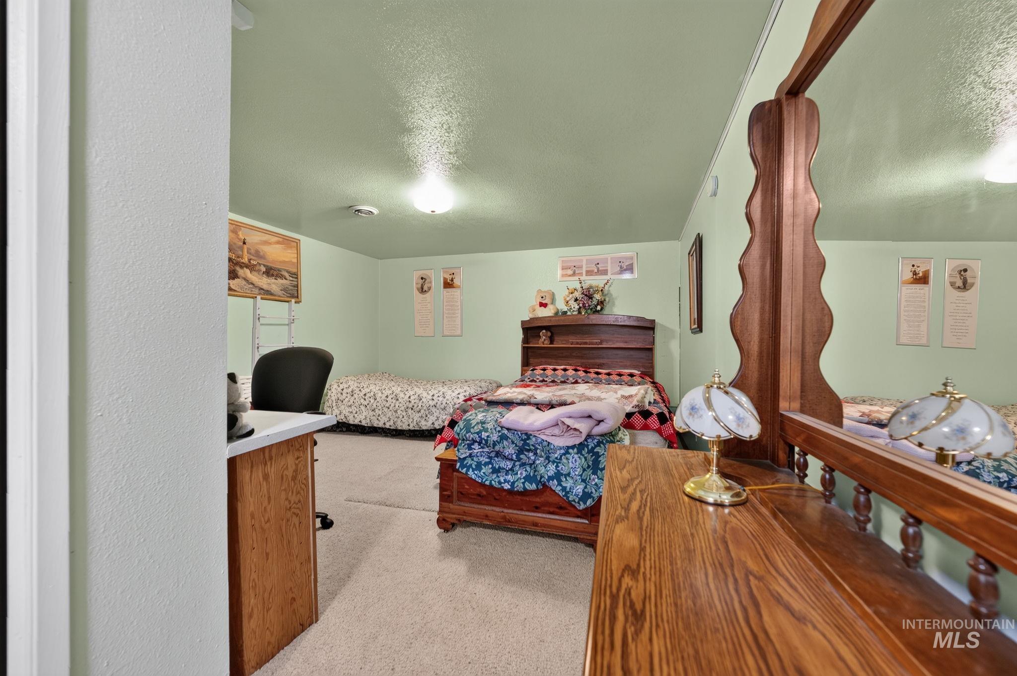 955 E Black Canyon Hwy, Emmett, Idaho 83617, 5 Bedrooms, 2 Bathrooms, Residential For Sale, Price $1,321,454,MLS 99003086