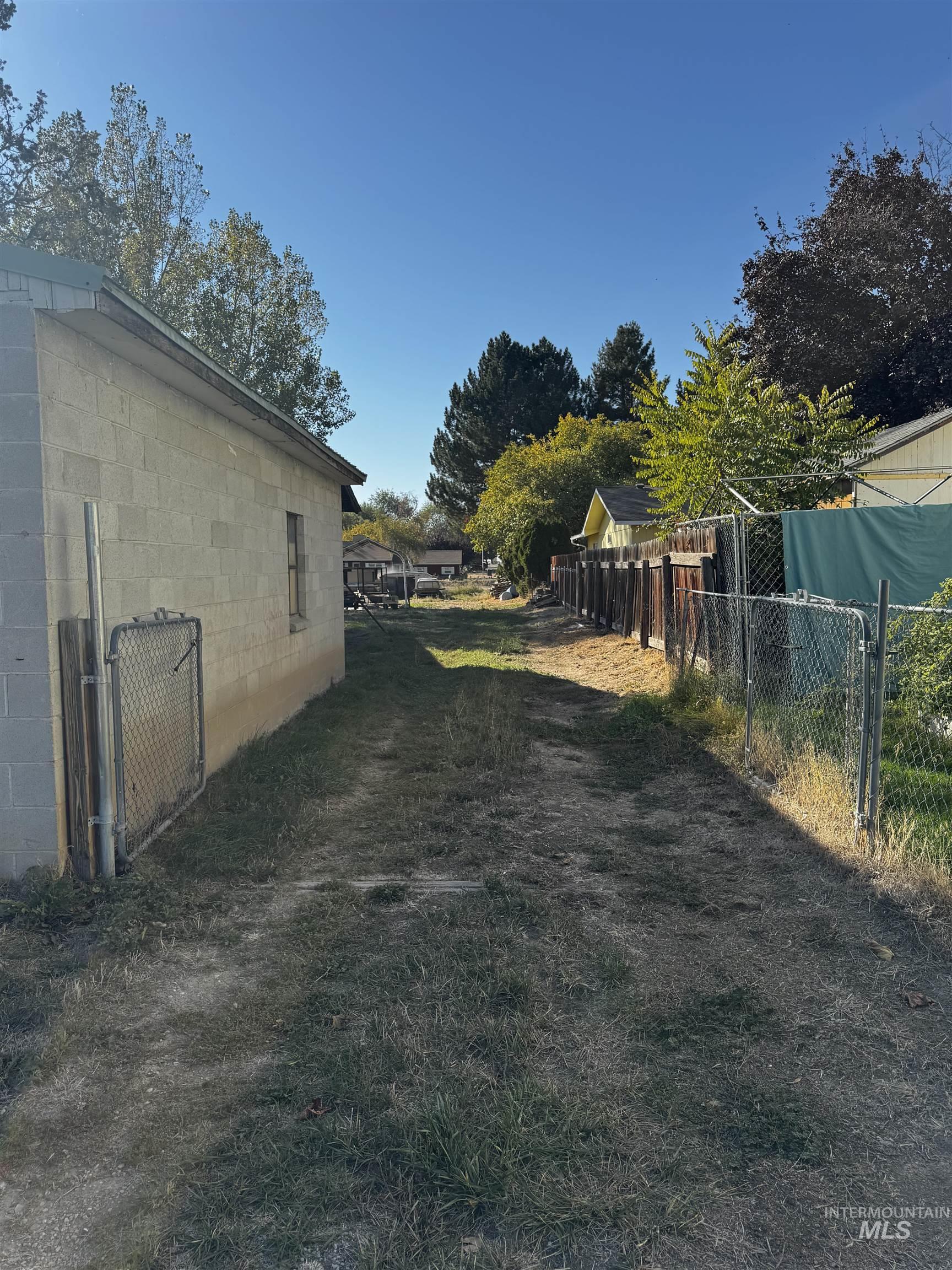 583 Notus Road, Notus, Idaho 83656, 3 Bedrooms, 3 Bathrooms, Residential For Sale, Price $274,999,MLS 99003087