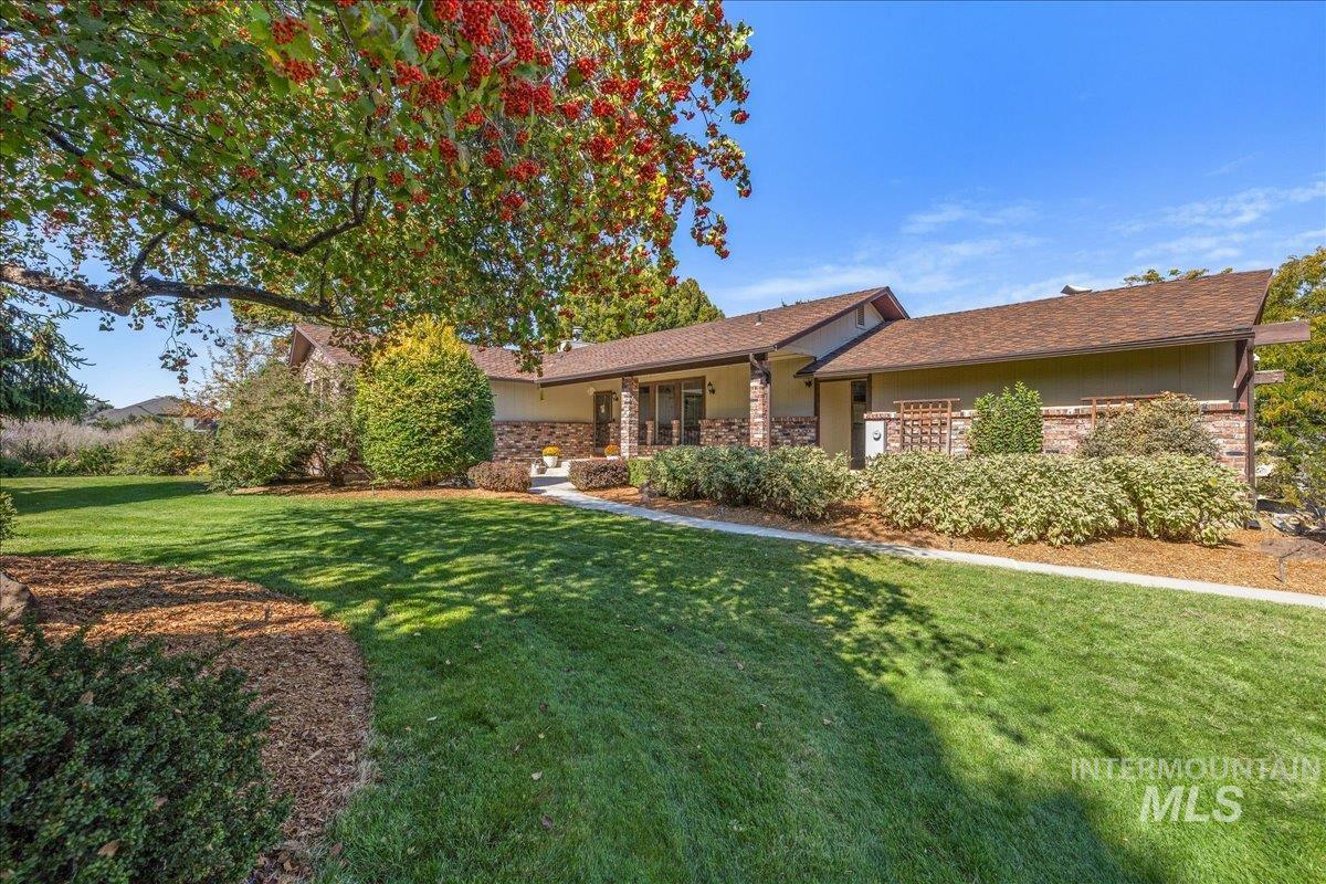 6484 W Hollilynn Dr, Boise, Idaho 83709, 3 Bedrooms, 2.5 Bathrooms, Residential For Sale, Price $1,115,000,MLS 99003090