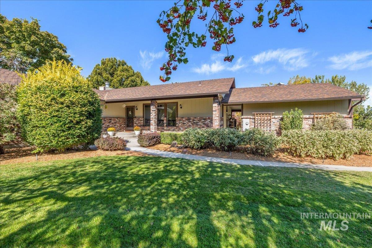 6484 W Hollilynn Dr, Boise, Idaho 83709, 3 Bedrooms, 2.5 Bathrooms, Residential For Sale, Price $1,115,000,MLS 99003090