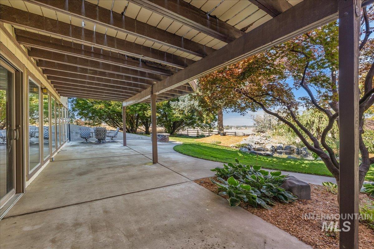6484 W Hollilynn Dr, Boise, Idaho 83709, 3 Bedrooms, 2.5 Bathrooms, Residential For Sale, Price $1,115,000,MLS 99003090