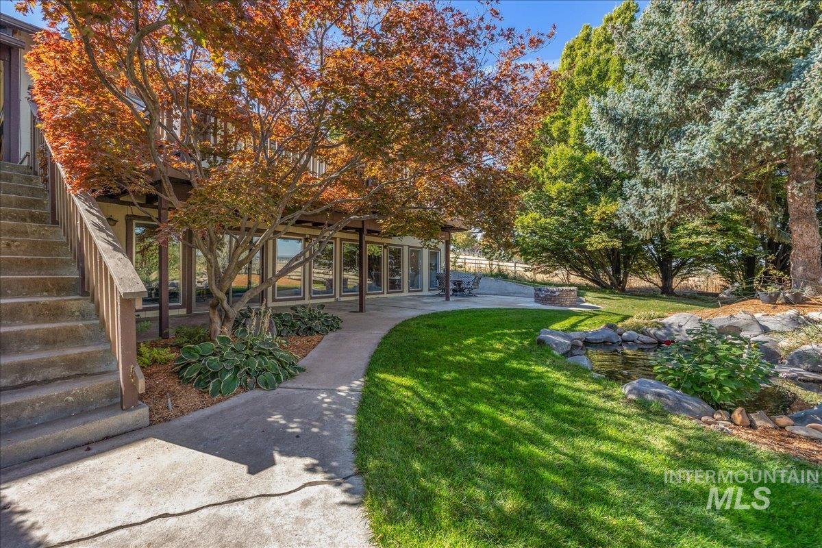6484 W Hollilynn Dr, Boise, Idaho 83709, 3 Bedrooms, 2.5 Bathrooms, Residential For Sale, Price $1,115,000,MLS 99003090