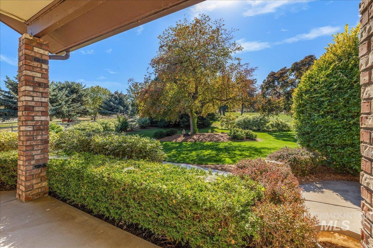 6484 W Hollilynn Dr, Boise, Idaho 83709, 3 Bedrooms, 2.5 Bathrooms, Residential For Sale, Price $1,115,000,MLS 99003090