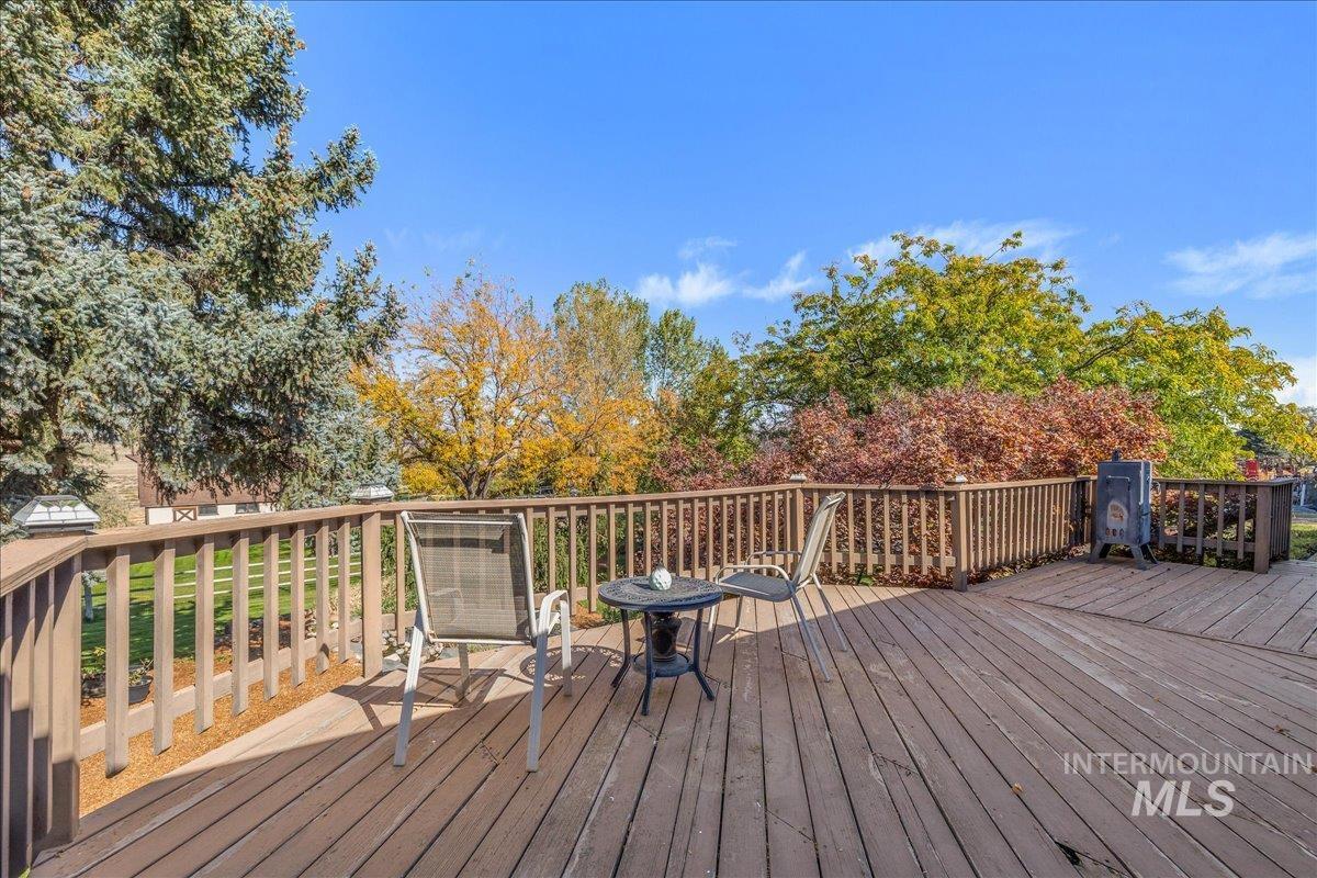 6484 W Hollilynn Dr, Boise, Idaho 83709, 3 Bedrooms, 2.5 Bathrooms, Residential For Sale, Price $1,115,000,MLS 99003090