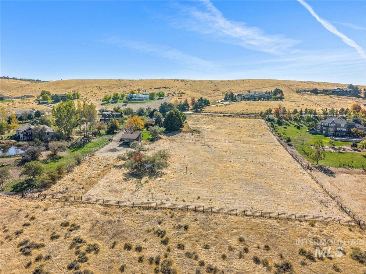6484 W Hollilynn Dr, Boise, Idaho 83709, 3 Bedrooms, 2.5 Bathrooms, Residential For Sale, Price $1,115,000,MLS 99003090