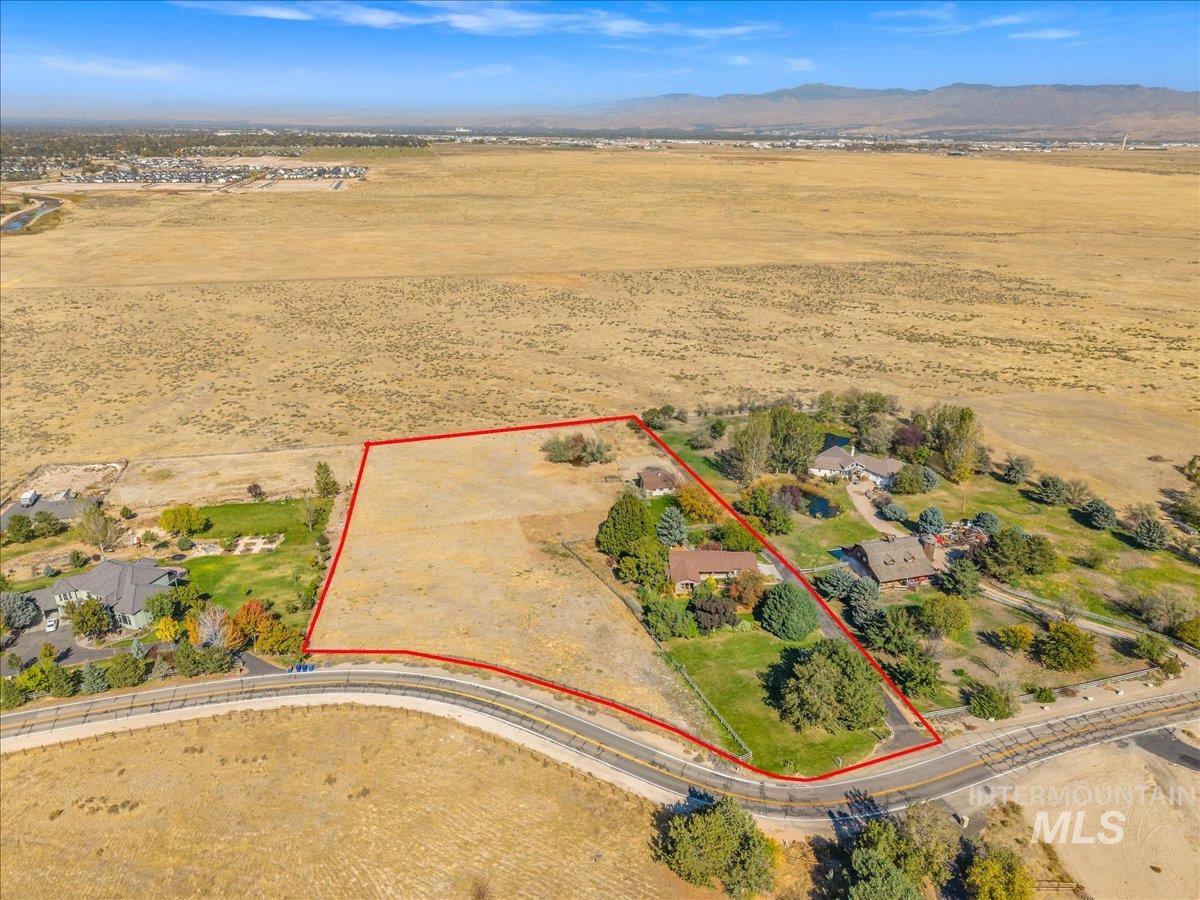 6484 W Hollilynn Dr, Boise, Idaho 83709, 3 Bedrooms, 2.5 Bathrooms, Residential For Sale, Price $1,115,000,MLS 99003090