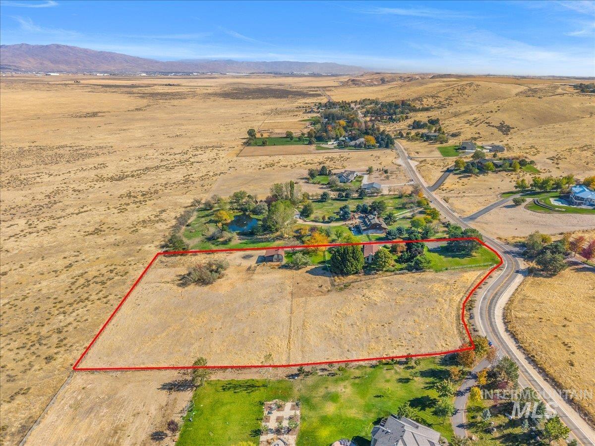 6484 W Hollilynn Dr, Boise, Idaho 83709, 3 Bedrooms, 2.5 Bathrooms, Residential For Sale, Price $1,115,000,MLS 99003090