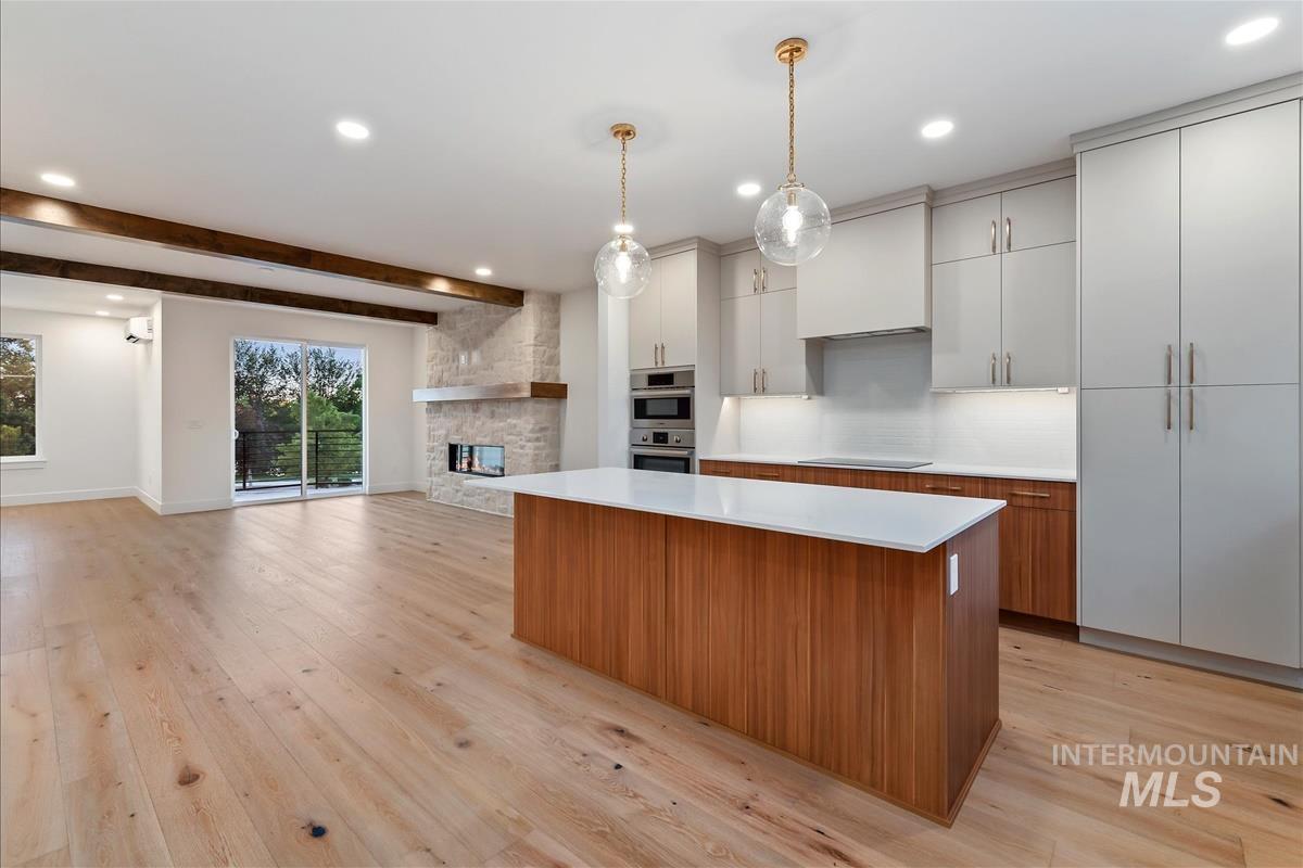 3213 W Moore, Boise, Idaho 83702, 3 Bedrooms, 3.5 Bathrooms, Residential For Sale, Price $819,900,MLS 99003091