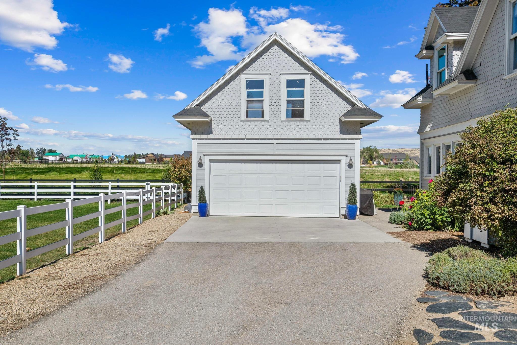 278 E Beacon Light Rd, Eagle, Idaho 83616, 2 Bedrooms, 2.5 Bathrooms, Residential For Sale, Price $1,200,000,MLS 99003092