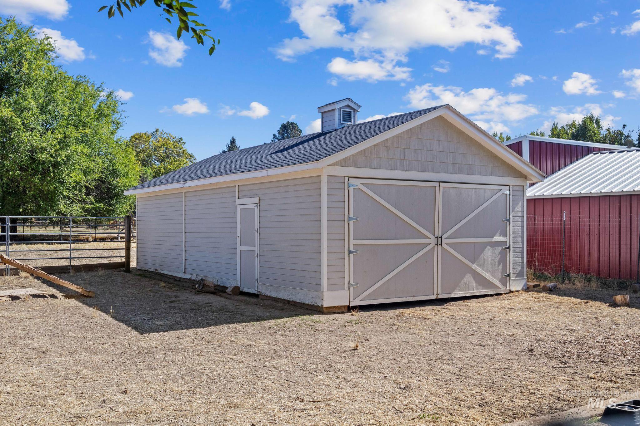 278 E Beacon Light Rd, Eagle, Idaho 83616, 2 Bedrooms, 2.5 Bathrooms, Residential For Sale, Price $1,200,000,MLS 99003092