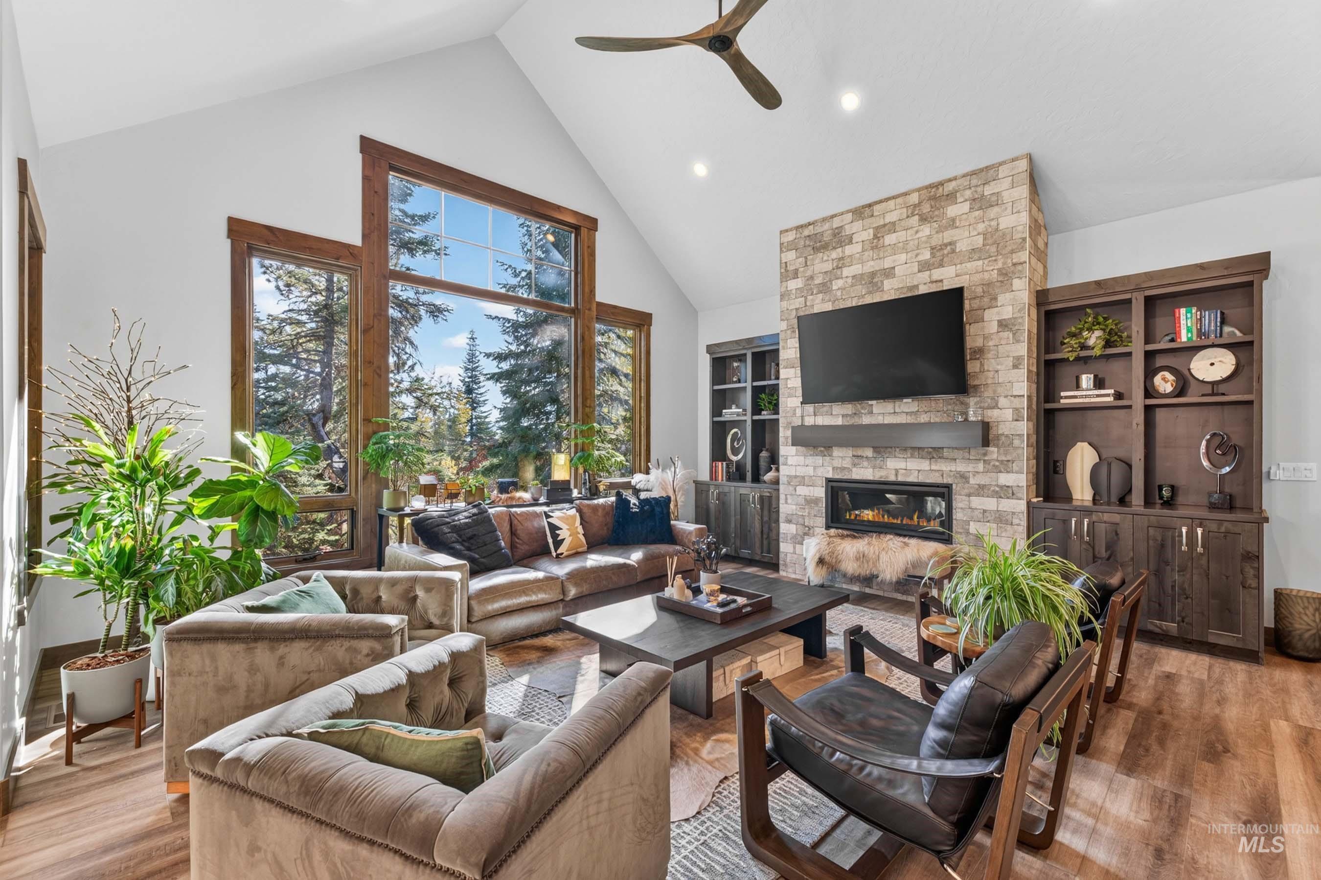 86 Sugarloaf Place, Donnelly, Idaho 83615, 4 Bedrooms, 3.5 Bathrooms, Residential For Sale, Price $2,500,000,MLS 99003093