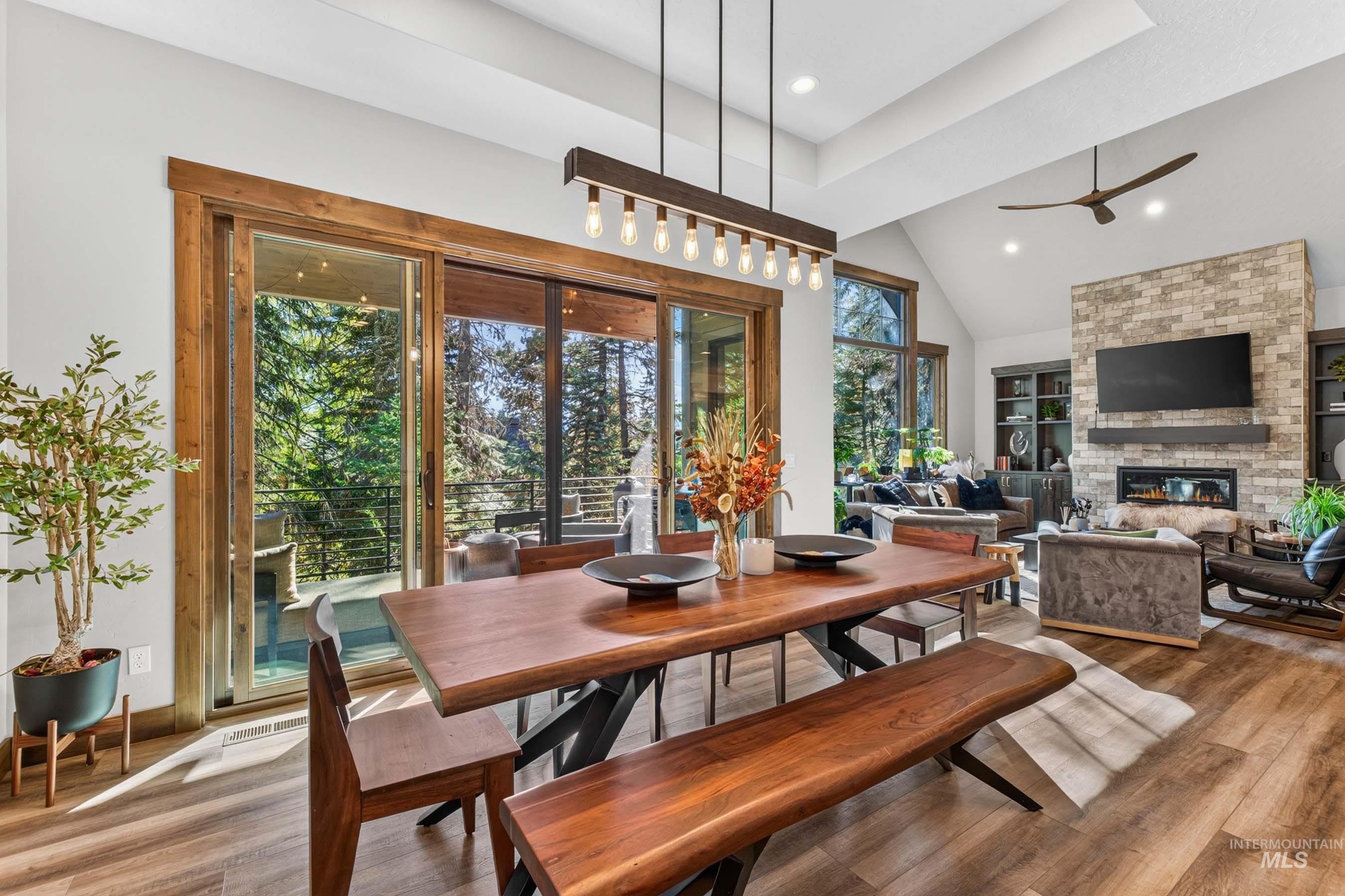 86 Sugarloaf Place, Donnelly, Idaho 83615, 4 Bedrooms, 3.5 Bathrooms, Residential For Sale, Price $2,500,000,MLS 99003093