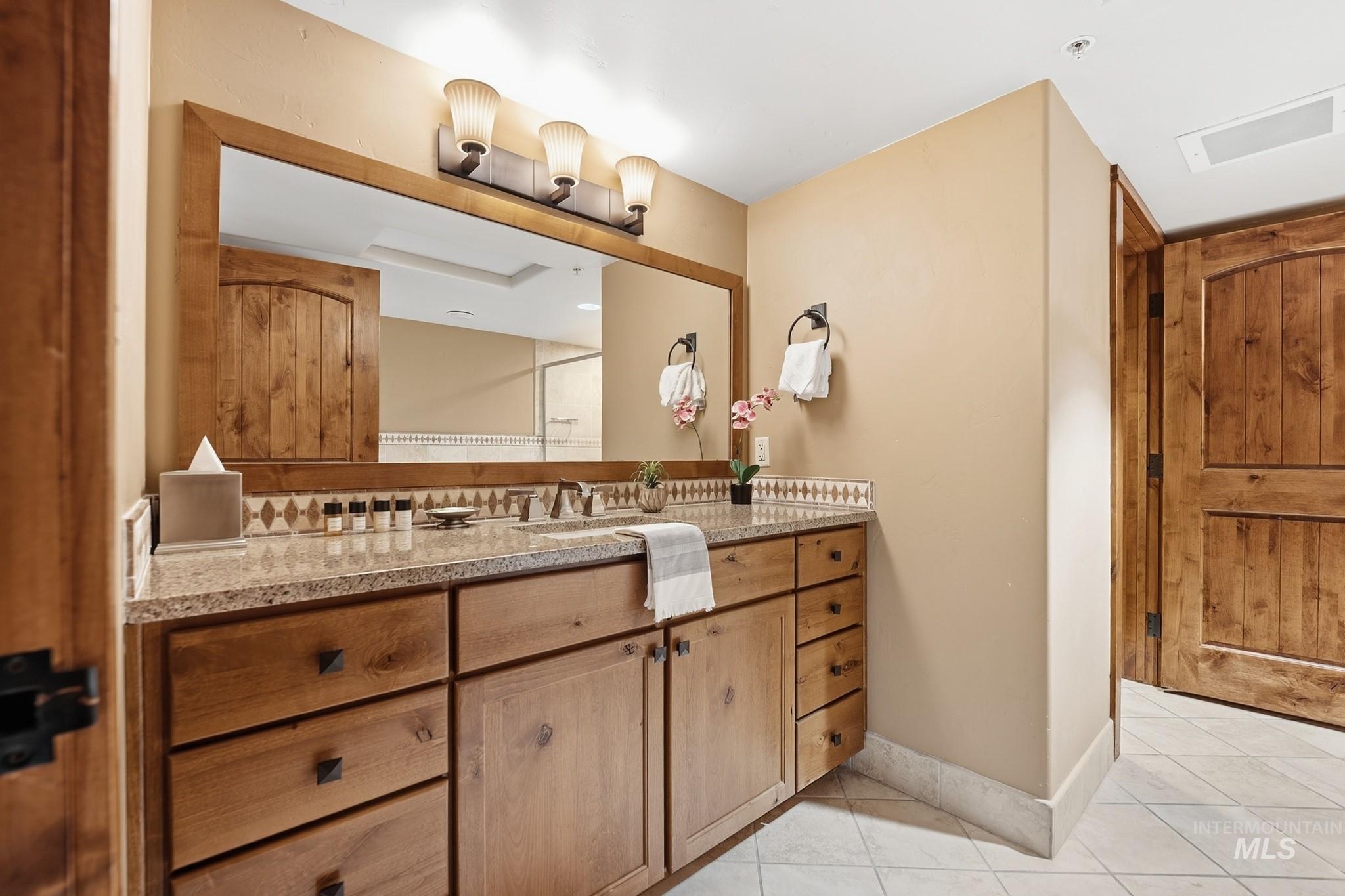 75 Arling Center, Donnelly, Idaho 83615, 1 Bathroom, Residential For Sale, Price $475,000,MLS 99003094