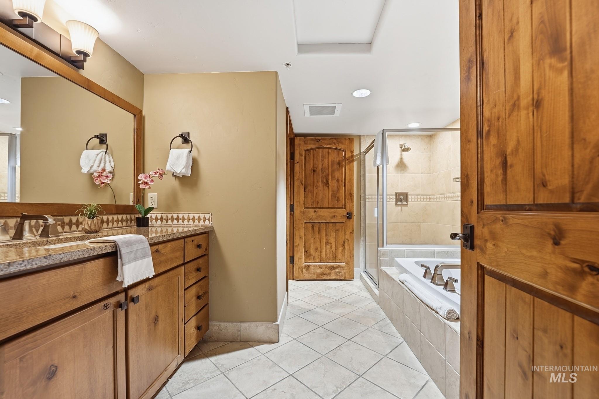 75 Arling Center, Donnelly, Idaho 83615, 1 Bathroom, Residential For Sale, Price $475,000,MLS 99003094