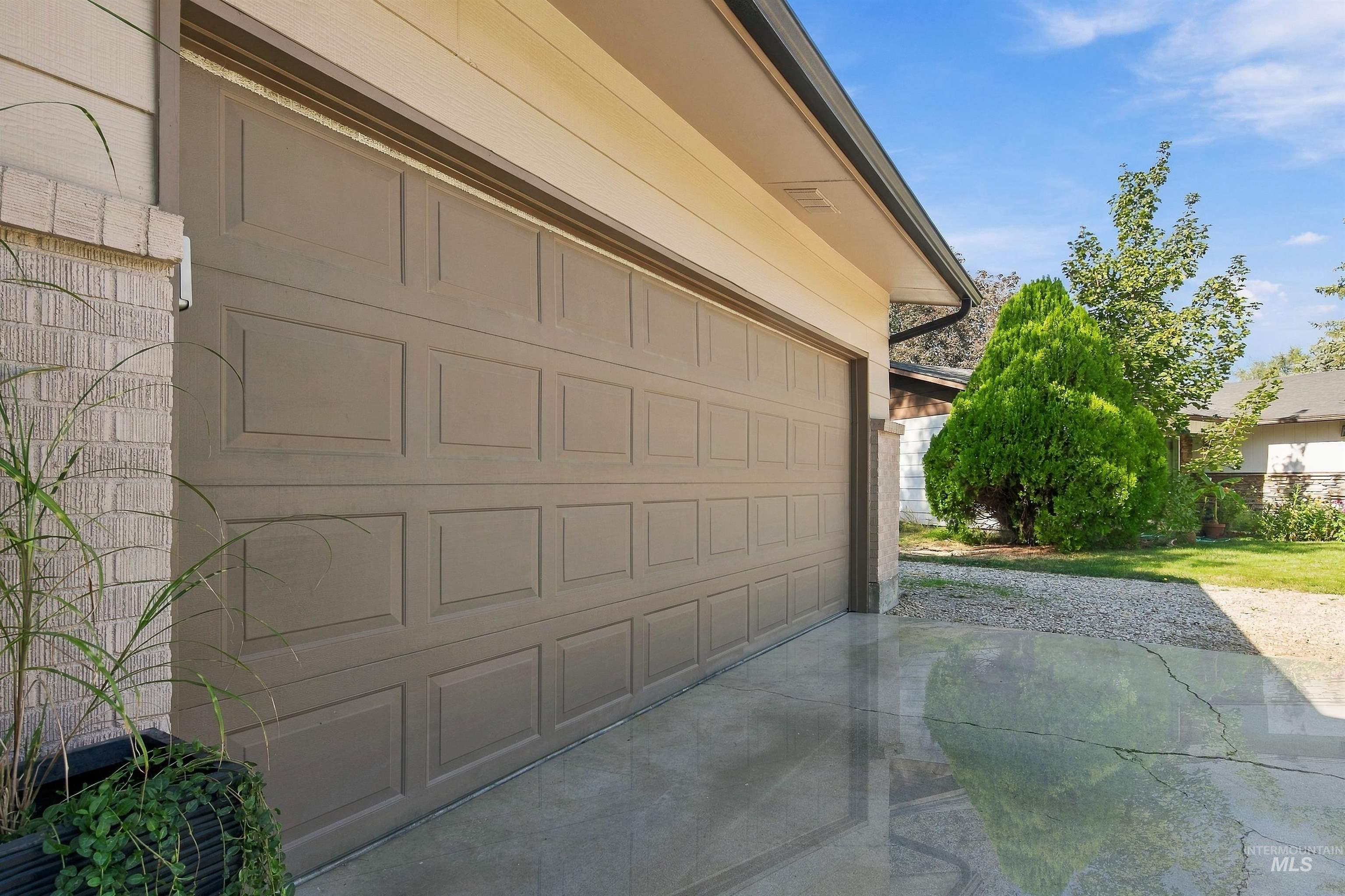 10909 W Estate Drive, Boise, Idaho 83709, 4 Bedrooms, 3 Bathrooms, Residential For Sale, Price $769,000,MLS 99003096