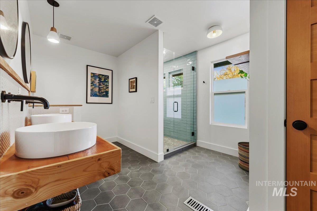 1606 N 24th, Boise, Idaho 83702, 4 Bedrooms, 3.5 Bathrooms, Residential For Sale, Price $1,200,000,MLS 99003099