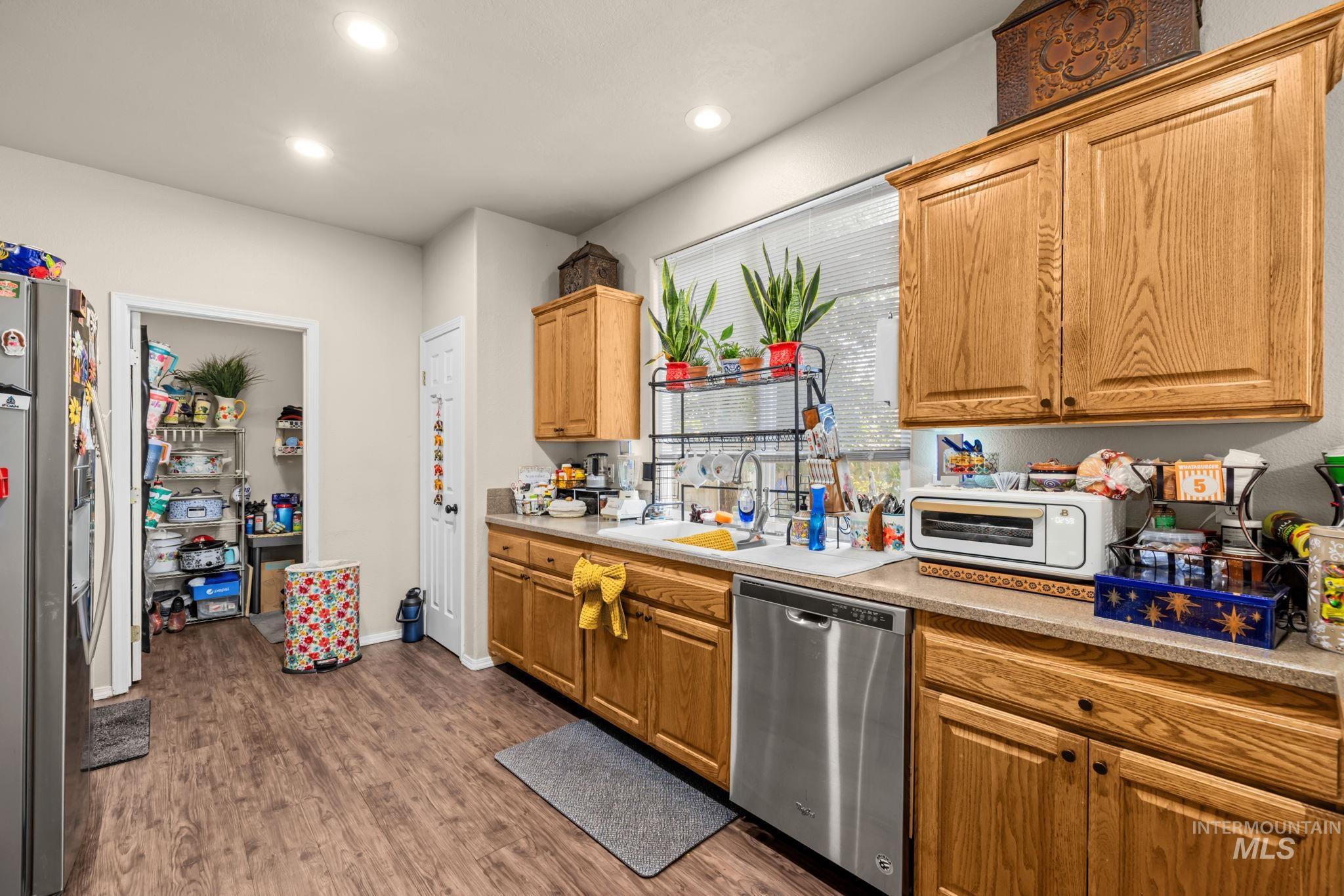 1809 W Eaglecrest Dr, Nampa, Idaho 83651, 3 Bedrooms, 2.5 Bathrooms, Residential For Sale, Price $295,000,MLS 99003106