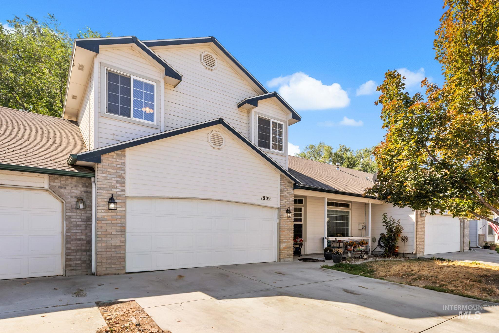 1809 W Eaglecrest Dr, Nampa, Idaho 83651, 3 Bedrooms, 2.5 Bathrooms, Residential For Sale, Price $295,000,MLS 99003106