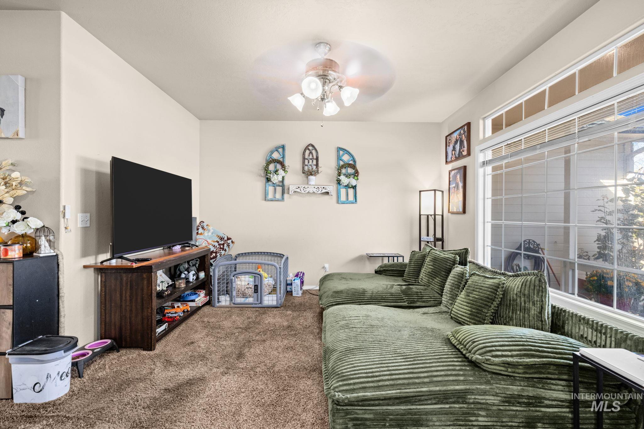 1809 W Eaglecrest Dr, Nampa, Idaho 83651, 3 Bedrooms, 2.5 Bathrooms, Residential For Sale, Price $295,000,MLS 99003106