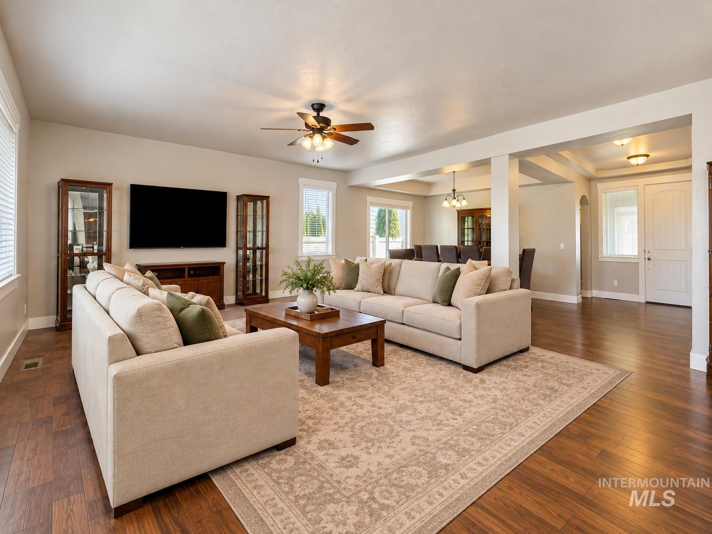 847 N Tullshire Way, Eagle, Idaho 83616, 4 Bedrooms, 4 Bathrooms, Residential For Sale, Price $745,000,MLS 99003109