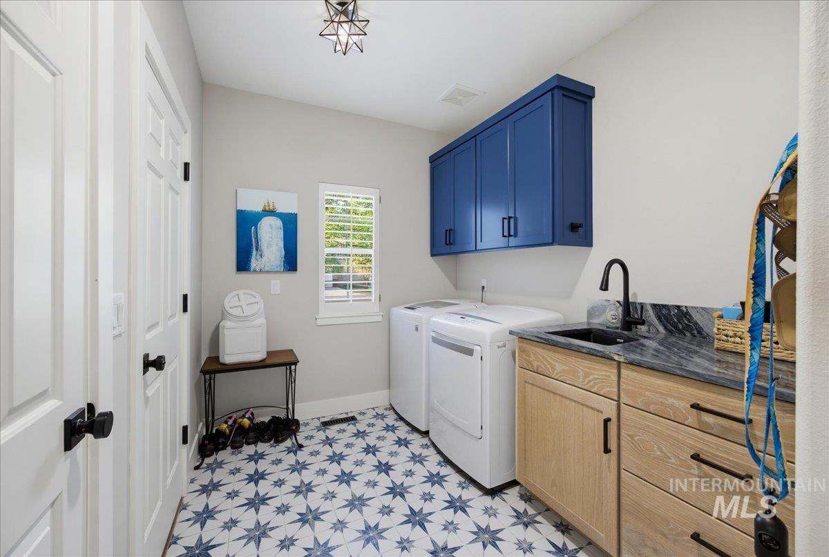 13286 W Woodspring Ct, Boise, Idaho 83713, 4 Bedrooms, 2.5 Bathrooms, Residential For Sale, Price $799,900,MLS 99003113