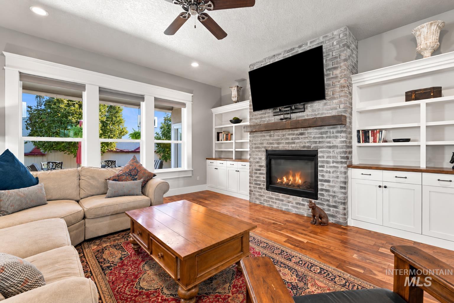 1360 N Bowknot Lake Way, Star, Idaho 83669, 4 Bedrooms, 3 Bathrooms, Residential For Sale, Price $889,000,MLS 99003117