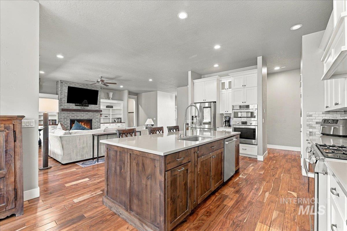 1360 N Bowknot Lake Way, Star, Idaho 83669, 4 Bedrooms, 3 Bathrooms, Residential For Sale, Price $889,000,MLS 99003117