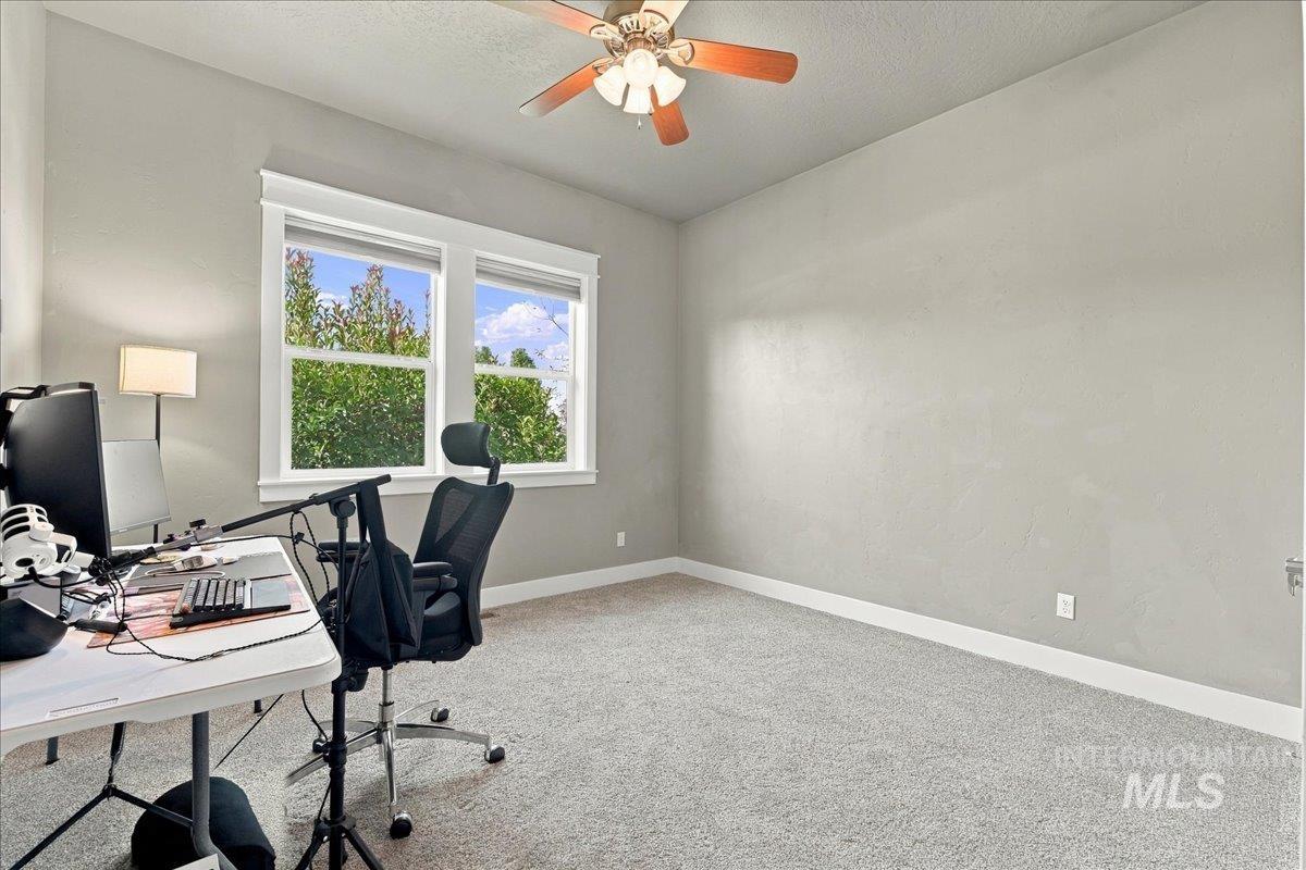 1360 N Bowknot Lake Way, Star, Idaho 83669, 4 Bedrooms, 3 Bathrooms, Residential For Sale, Price $889,000,MLS 99003117