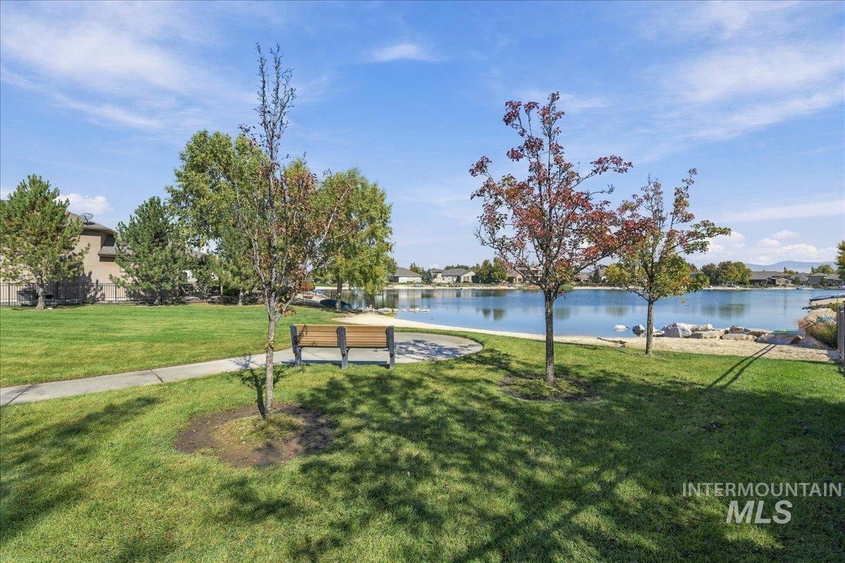 1360 N Bowknot Lake Way, Star, Idaho 83669, 4 Bedrooms, 3 Bathrooms, Residential For Sale, Price $889,000,MLS 99003117