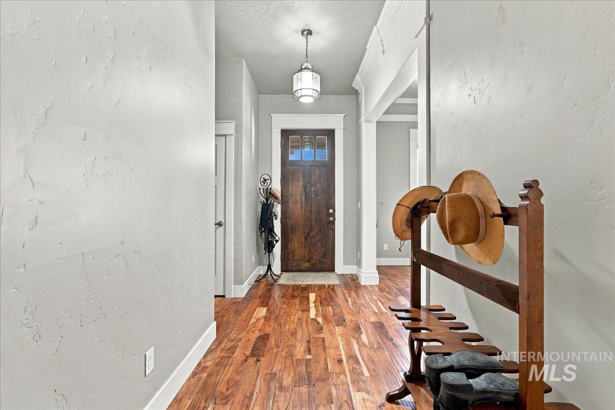 1360 N Bowknot Lake Way, Star, Idaho 83669, 4 Bedrooms, 3 Bathrooms, Residential For Sale, Price $889,000,MLS 99003117