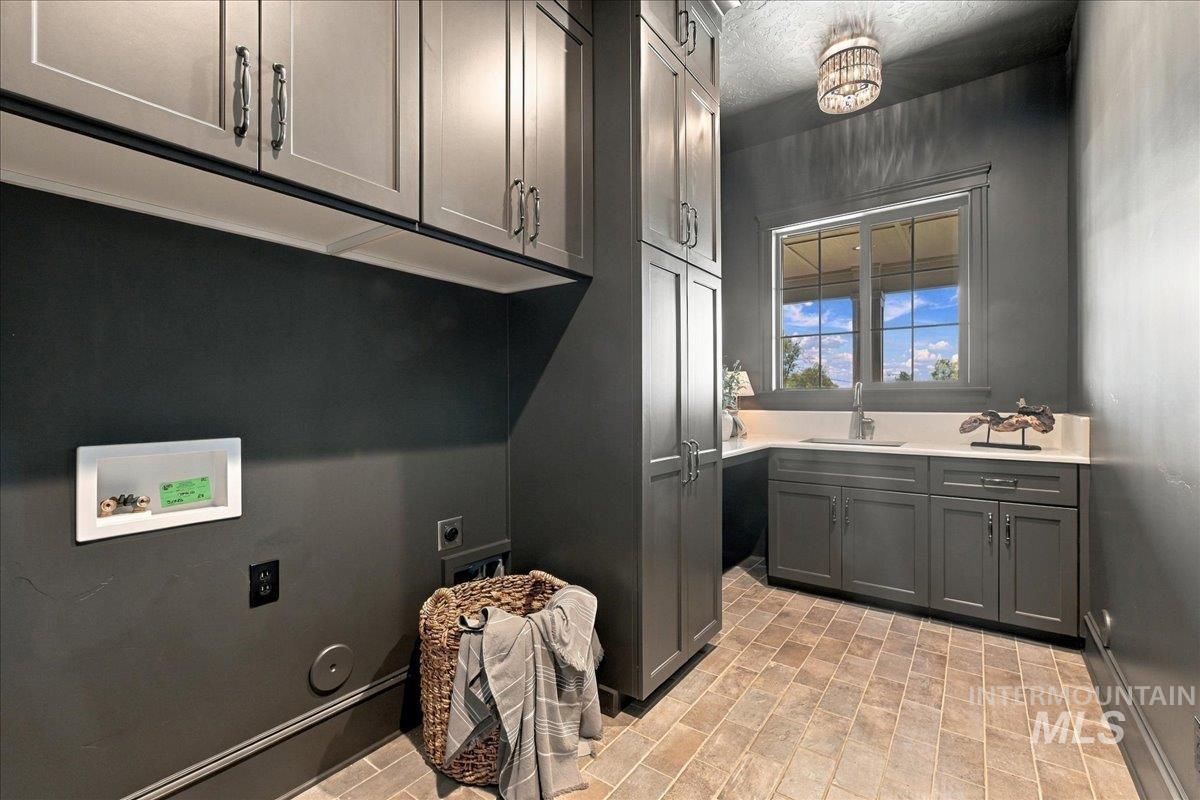 5909 E Greenhill Street, Nampa, Idaho 83687, 4 Bedrooms, 3.5 Bathrooms, Residential For Sale, Price $2,150,000,MLS 99003118