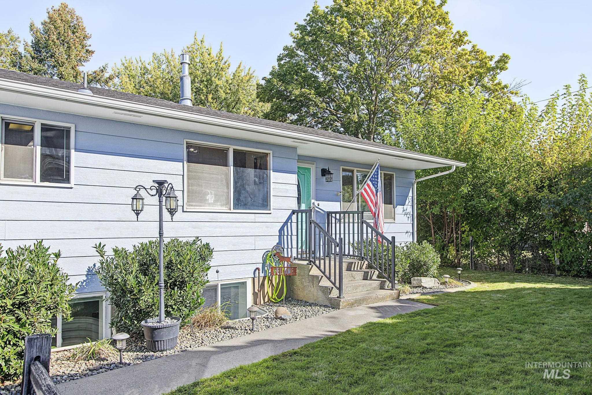 409 Bryden Ave, Lewiston, Idaho 83501, 5 Bedrooms, 2 Bathrooms, Residential For Sale, Price $455,000, 99003123