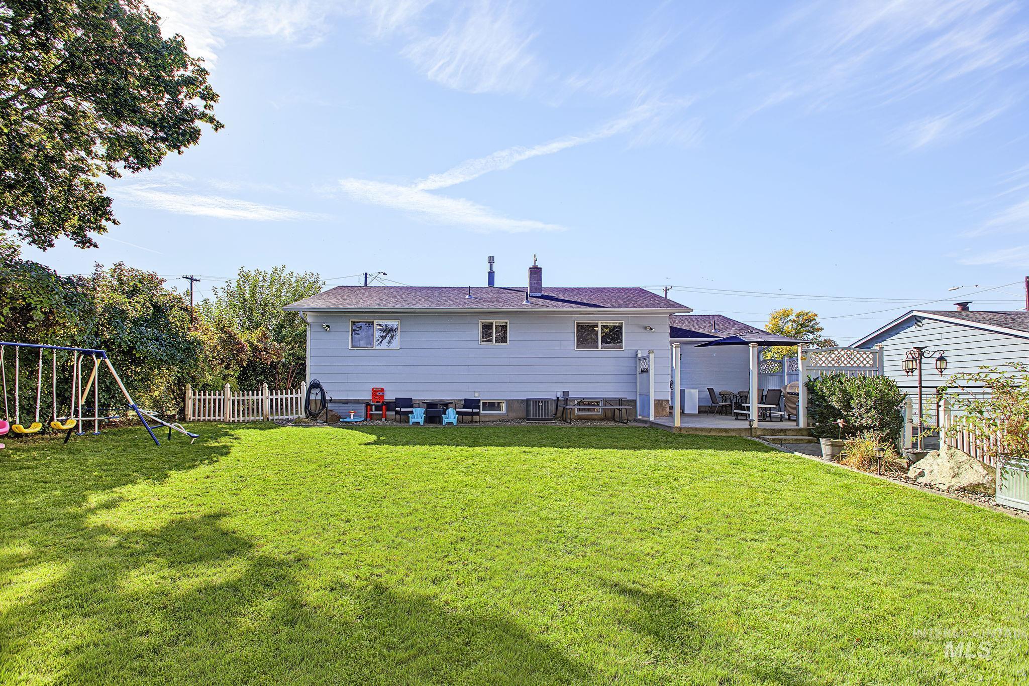 409 Bryden Ave, Lewiston, Idaho 83501, 5 Bedrooms, 2 Bathrooms, Residential For Sale, Price $455,000, 99003123