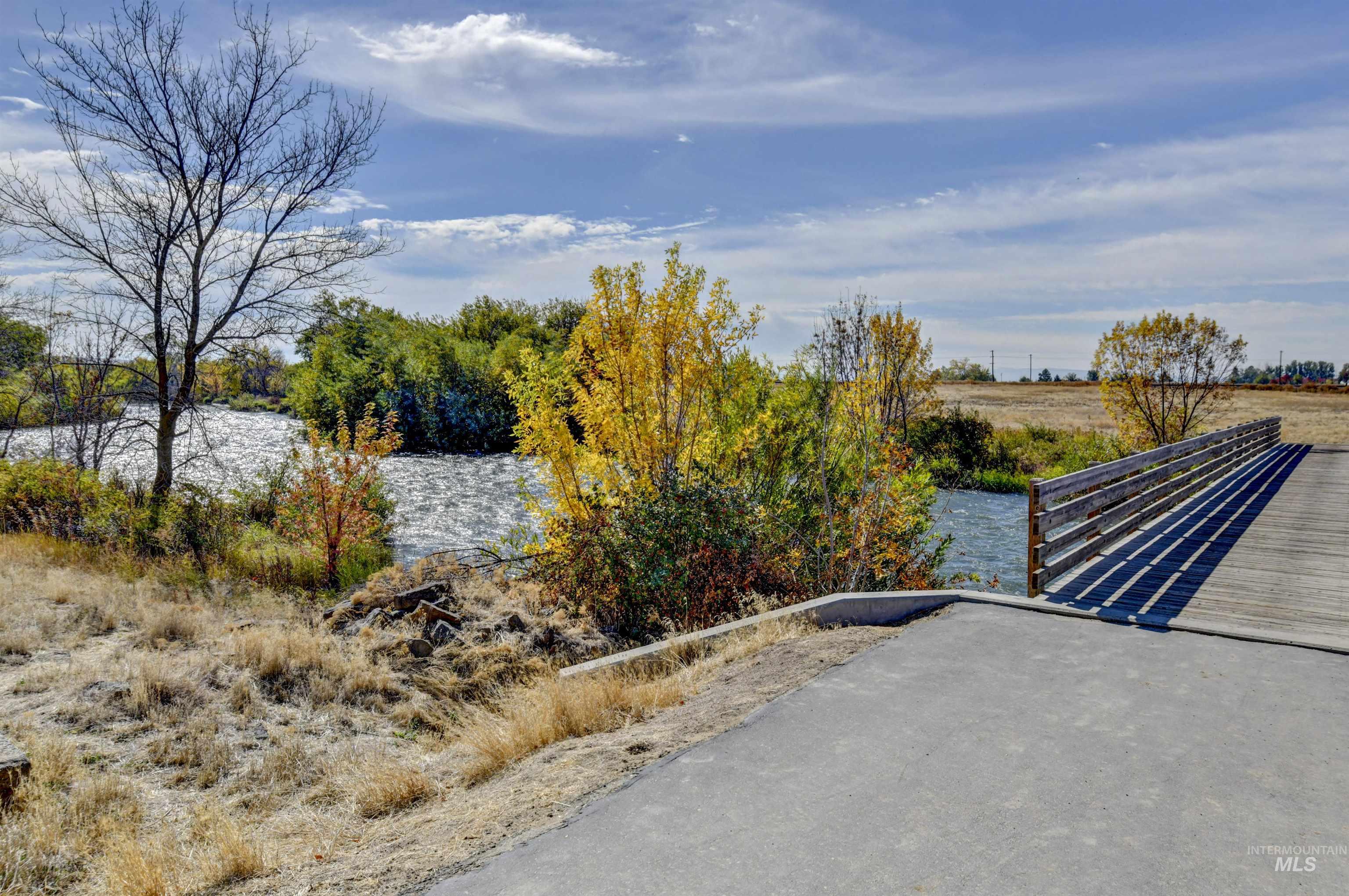 1342 N El Camino Ave, Kuna, Idaho 83634, 3 Bedrooms, 2 Bathrooms, Residential For Sale, Price $379,900,MLS 99003126