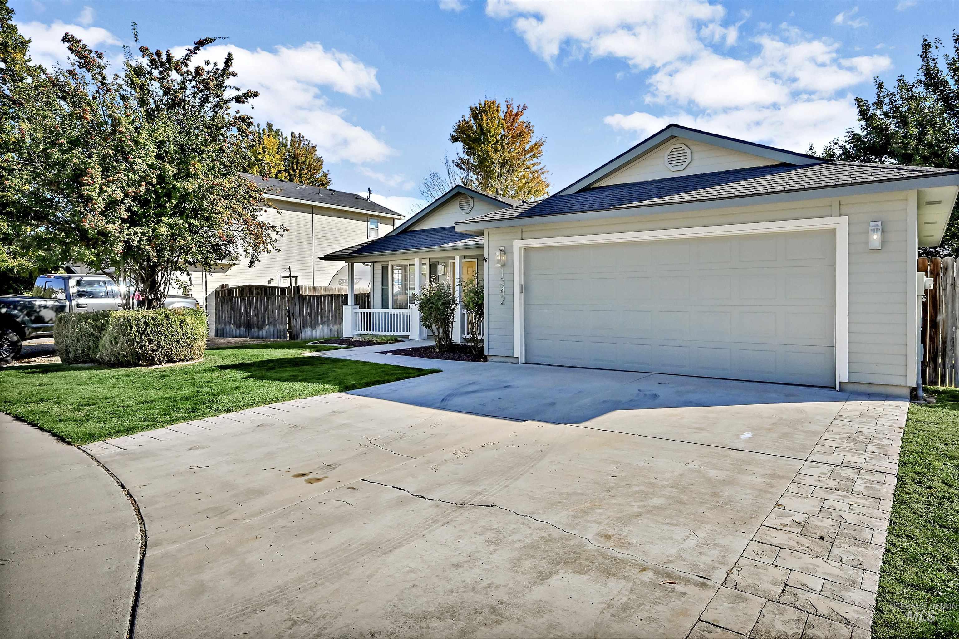 1342 N El Camino Ave, Kuna, Idaho 83634, 3 Bedrooms, 2 Bathrooms, Residential For Sale, Price $379,900,MLS 99003126