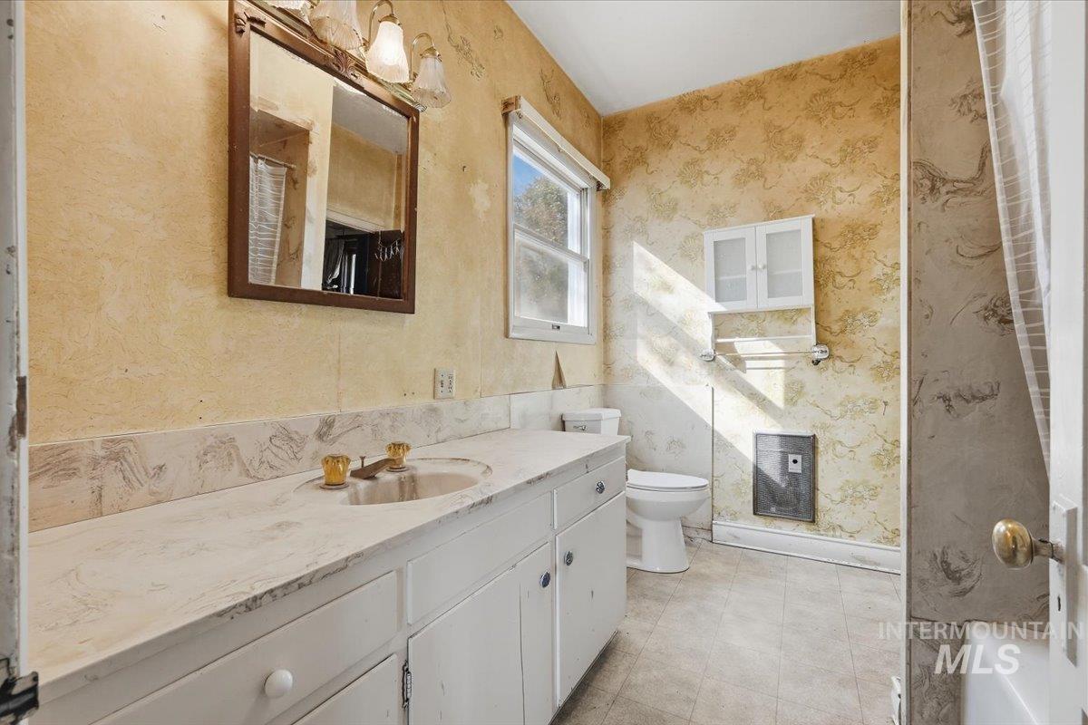 17651 Boehner Rd., Caldwell, Idaho 83607, 3 Bedrooms, 2 Bathrooms, Residential For Sale, Price $699,000,MLS 99003131