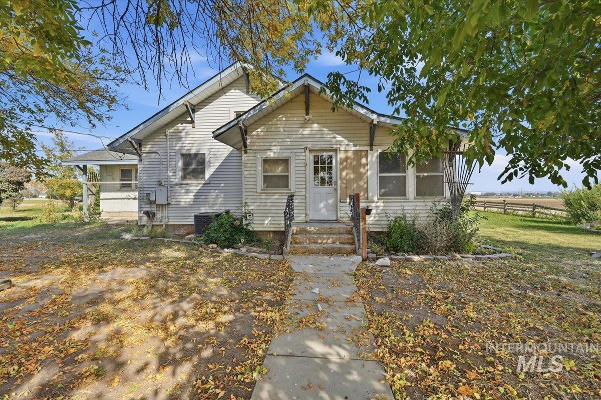 17651 Boehner Rd., Caldwell, Idaho 83607, 3 Bedrooms, 2 Bathrooms, Residential For Sale, Price $699,000,MLS 99003131