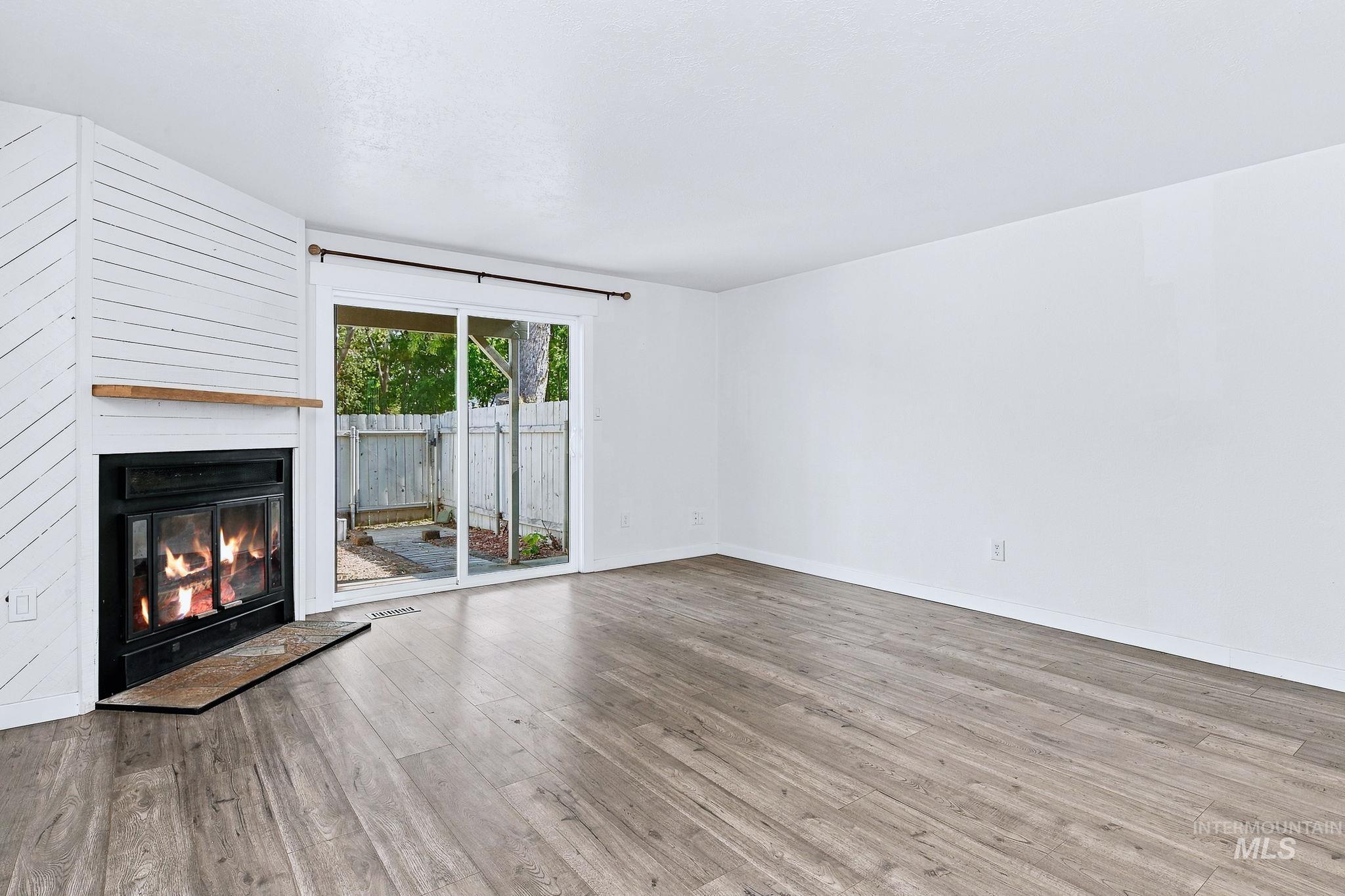 366 N Liberty St, Boise, Idaho 83704, 2 Bedrooms, 1.5 Bathrooms, Residential For Sale, Price $320,000,MLS 99003132