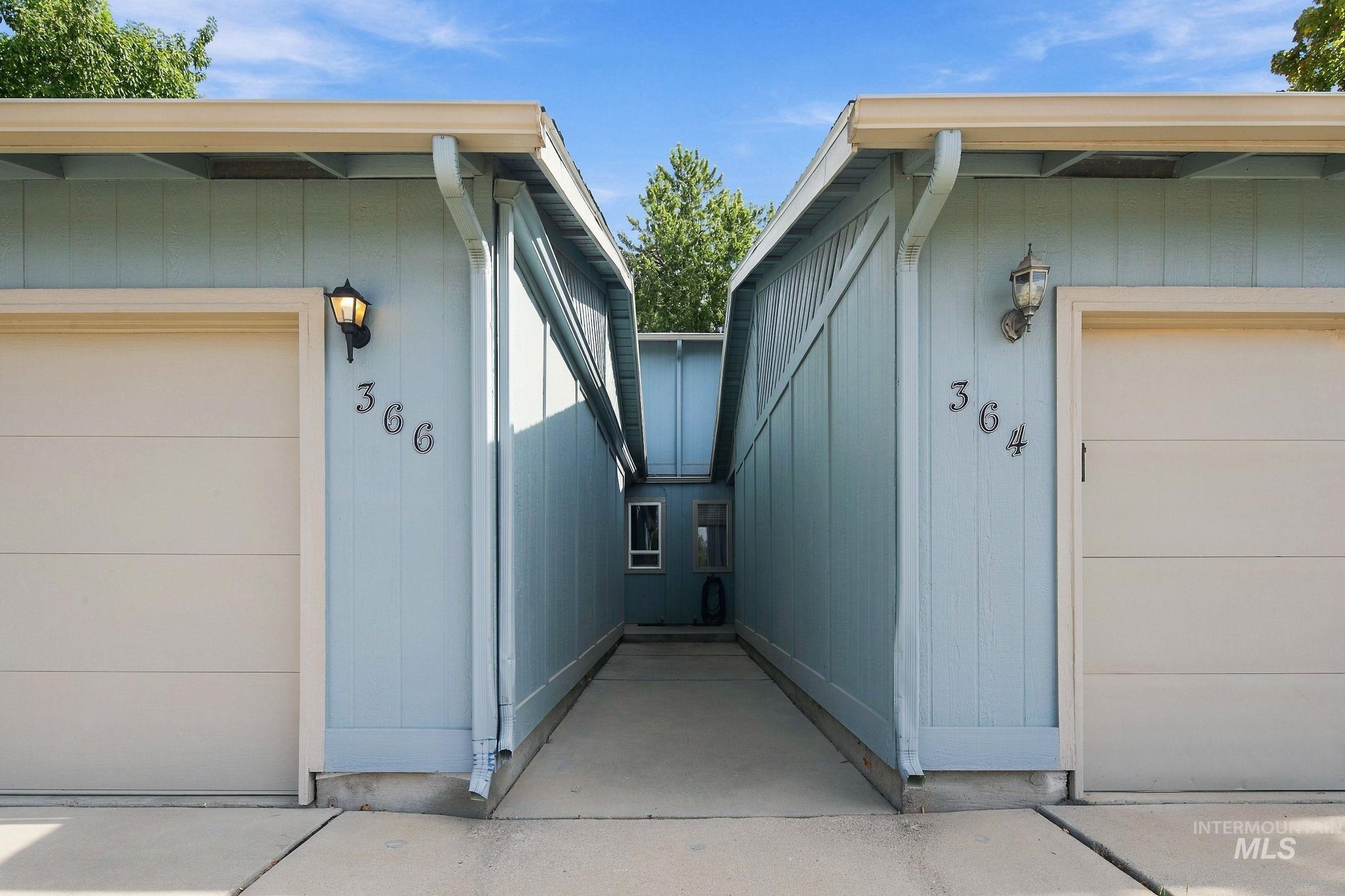 366 N Liberty St, Boise, Idaho 83704, 2 Bedrooms, 1.5 Bathrooms, Residential For Sale, Price $320,000,MLS 99003132