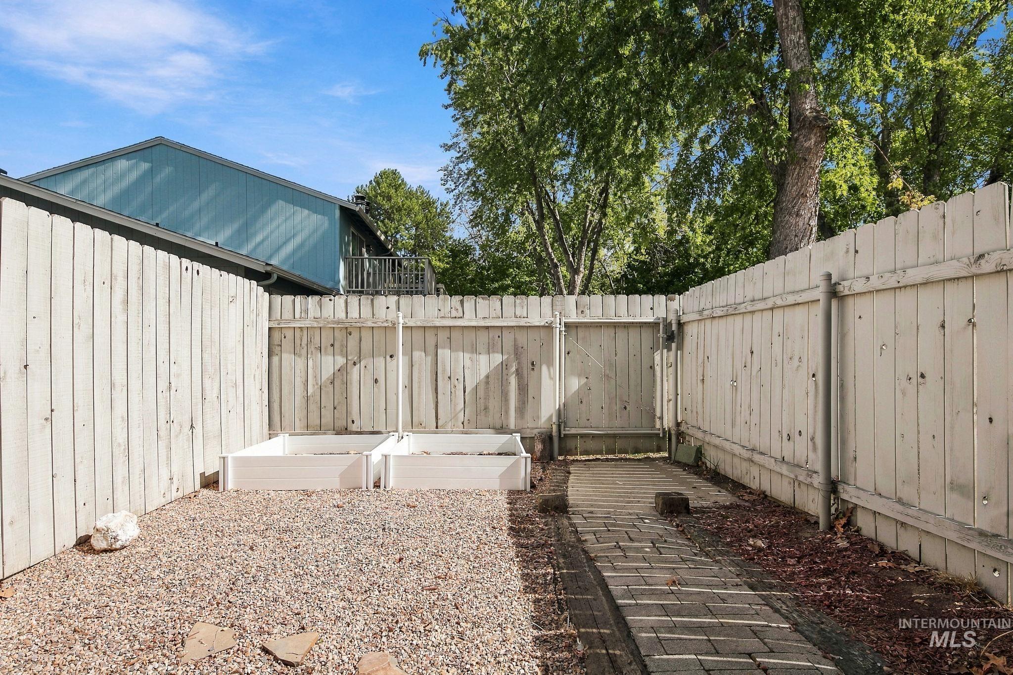 366 N Liberty St, Boise, Idaho 83704, 2 Bedrooms, 1.5 Bathrooms, Residential For Sale, Price $320,000,MLS 99003132