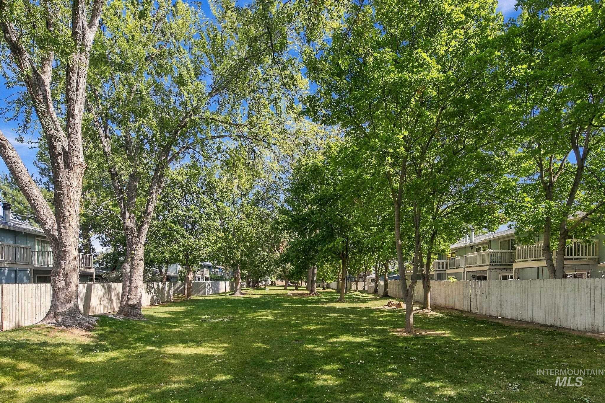 366 N Liberty St, Boise, Idaho 83704, 2 Bedrooms, 1.5 Bathrooms, Residential For Sale, Price $320,000,MLS 99003132