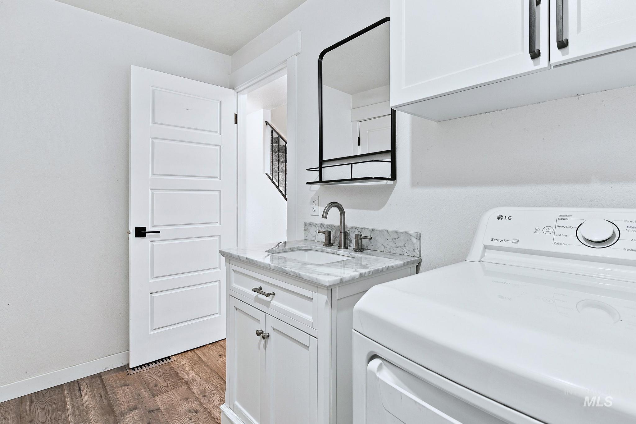 366 N Liberty St, Boise, Idaho 83704, 2 Bedrooms, 1.5 Bathrooms, Residential For Sale, Price $320,000,MLS 99003132