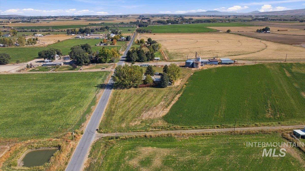 3159 E 3500 N, Twin Falls, Idaho 83301, 4 Bedrooms, 2 Bathrooms, Residential For Sale, Price $549,000,MLS 99003137