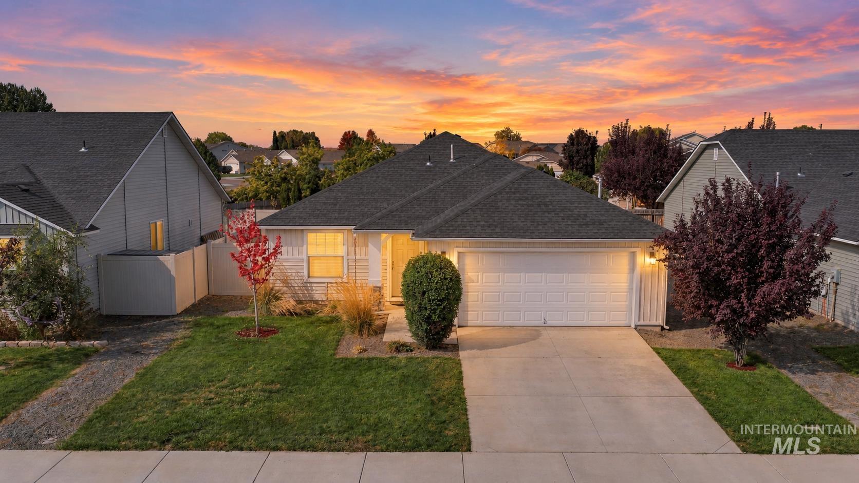 19643 Nanticoke Ave, Caldwell, Idaho 83605, 3 Bedrooms, 2 Bathrooms, Residential For Sale, Price $399,900,MLS 99003139
