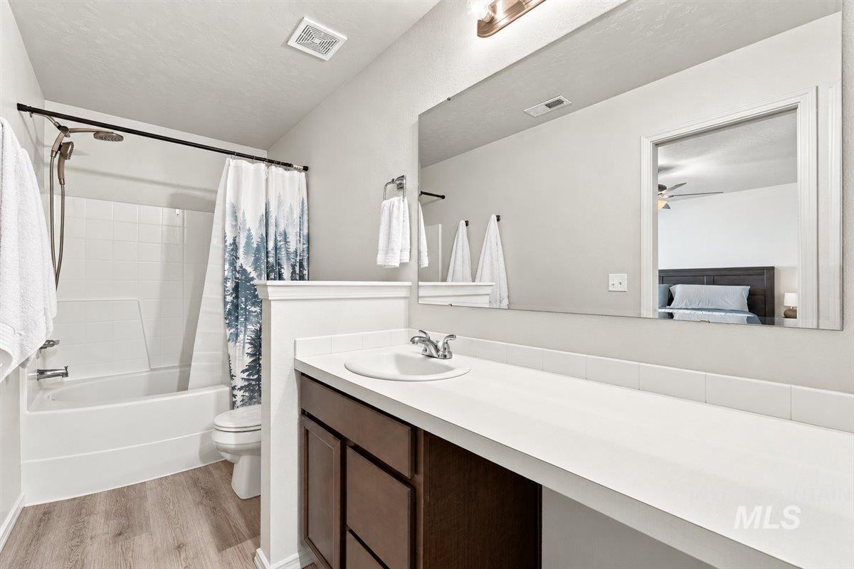 19643 Nanticoke Ave, Caldwell, Idaho 83605, 3 Bedrooms, 2 Bathrooms, Residential For Sale, Price $399,900,MLS 99003139