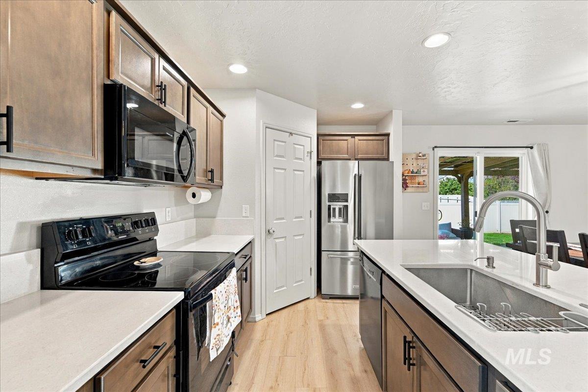 19643 Nanticoke Ave, Caldwell, Idaho 83605, 3 Bedrooms, 2 Bathrooms, Residential For Sale, Price $399,900,MLS 99003139