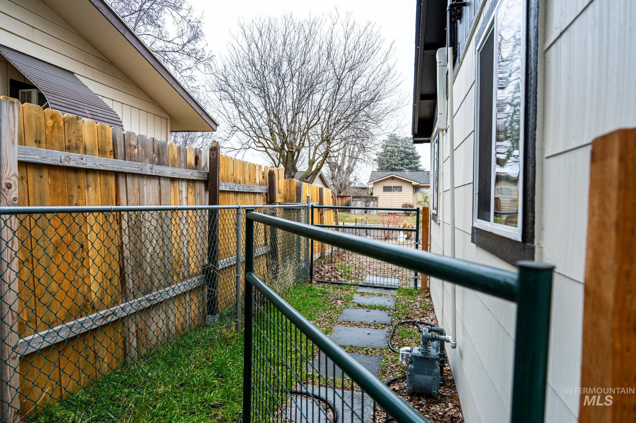 271 NW 7th St, Ontario, Oregon 97914, 1 Bedroom, 1 Bathroom, Residential For Sale, Price $239,999,MLS 99003140
