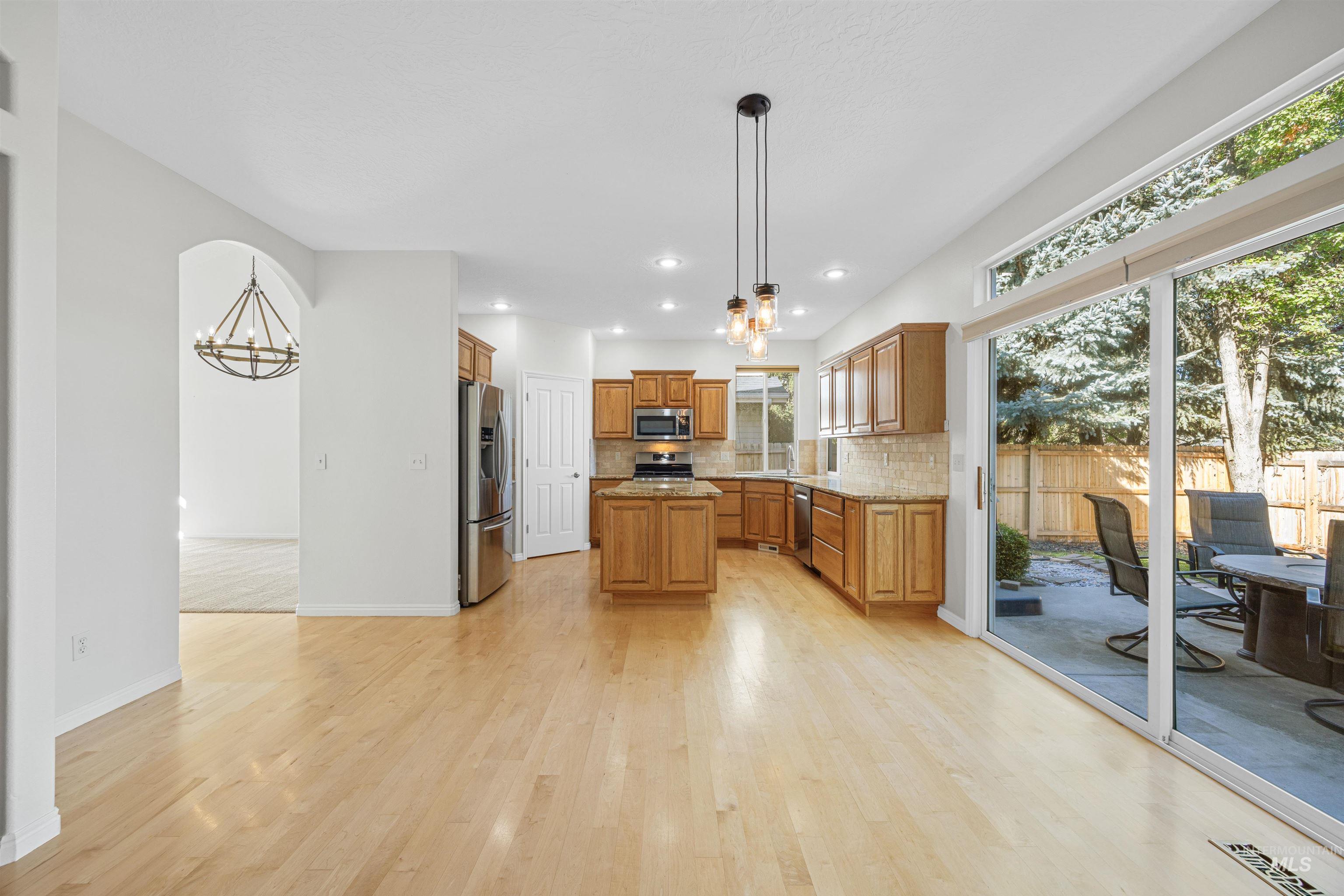 2320 E Alderhill Dr, Eagle, Idaho 83616, 4 Bedrooms, 2.5 Bathrooms, Residential For Sale, Price $674,900,MLS 99003141